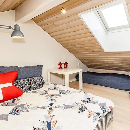 4 Star In Vaeggerlose * Bøtø By